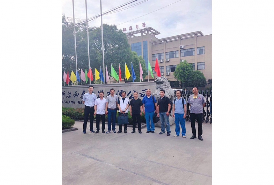 日本客戶(hu)來我司視(shì)察